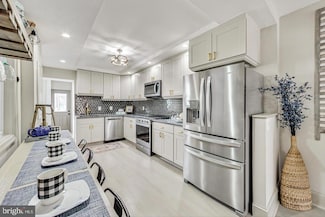 830 S East Ave, Baltimore, MD 21224