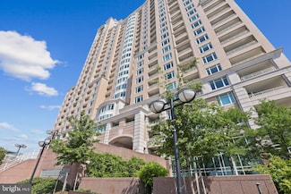 100 Harborview Dr Unit 907, Baltimore, MD 21230