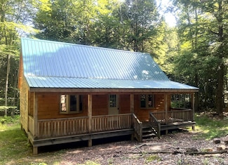 212 Lewis Rd, Bernhards Bay, NY 13028