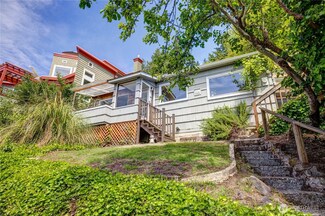 4216 Chilberg Ave SW, Seattle, WA 98116