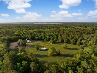 5348 McCullough Dam Rd, Wadmalaw Island, SC 29487
