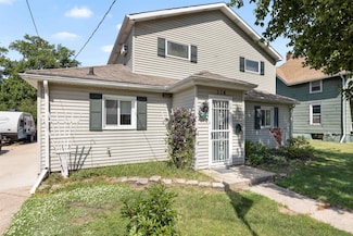 114 S Adams St, South Beloit, IL 61080