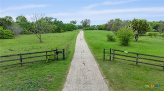 6500 Armstrong Rd, Belton, TX 76513