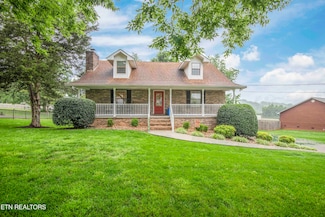 450 Hardin Dr, Lenoir City, TN 37772