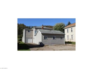 907 3rd St, Brilliant, OH 43913