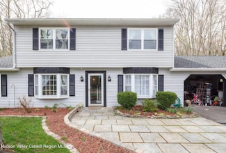 41 Park Dr, Woodstock, NY 12498