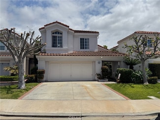 8 Bormes, Irvine, CA 92614