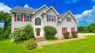 101 Sunflower Cir, Wappingers Falls, NY 12590