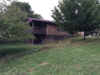 47122 Dyke Rd, Rogers, OH 44455