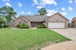 10416 Hallmark Cir, Oklahoma City, OK 73139