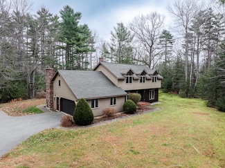 305 Monroe Rd, Hampden, ME 04444