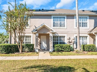 417 Kensington Lake Cir, Brandon, FL 33511