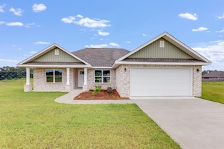 3203 Liz Ct, Crestview, FL 32539