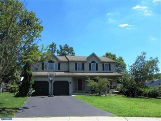 21 Elk Ct, Reading, PA 19606