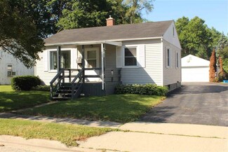 348 Burr Oak Ave, South Beloit, IL 61080