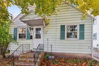 2617 Hoard St, Madison, WI 53704