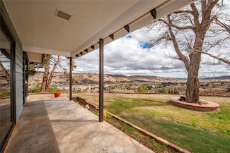 40005 92nd St W, Leona Valley, CA 93551
