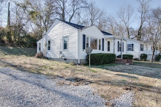 118 Mill Ln, Carthage, TN 37030