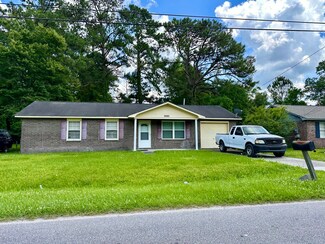 9880 Berrywood Dr, Ladson, SC 29456