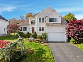 18 Susan Dr, Cumberland, RI 02864