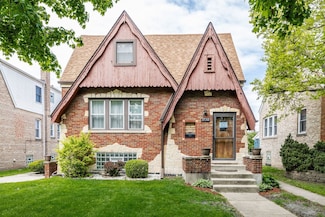 3730 Wenonah Ave, Berwyn, IL 60402