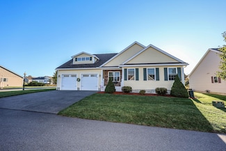 2 Weymouth Ct, Hudson, NH 03051