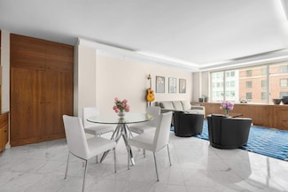 475 Park Ave Unit 10B, New York, NY 10022