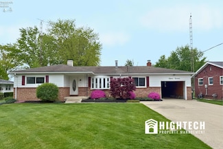 1514 Edwards Dr, Fremont, OH 43420