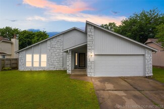 1916 N Cypress Ave, Broken Arrow, OK 74012