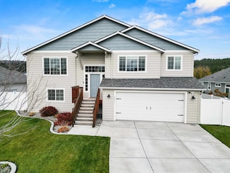 9817 E Hoffman Ct, Spokane, WA 99206