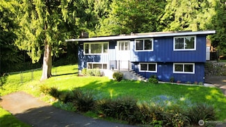 895 Wildwood Blvd SW, Issaquah, WA 98027