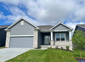 13012 S 49th St, Papillion, NE 68133