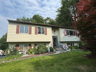 39 Hiview Rd, Wappingers Falls, NY 12590