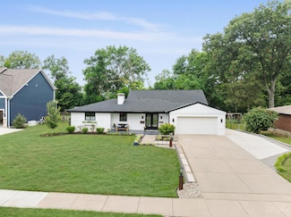 9639 Delray Dr, Montgomery, OH 45242