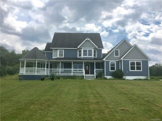 4542 Courtney Highland Dr, Great Valley, NY 14741