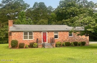 111 N Fort St, Pikeville, NC 27863