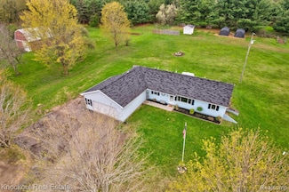 5046 Schott Rd, Mayville, MI 48744
