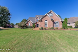 127 Larkwood Dr, Jackson, TN 38305