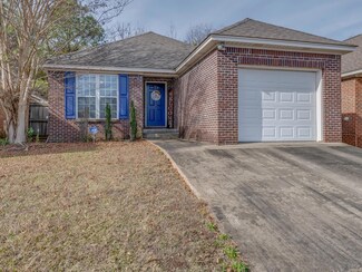 29 Ridgeview Dr, Millbrook, AL 36054