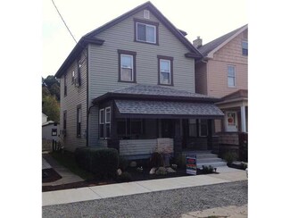 1214 5th Ave, Ford City, PA 16226