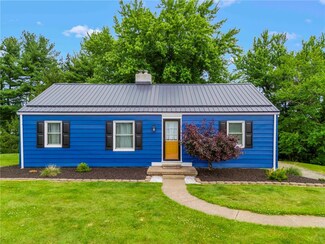 221 Floral Hill Dr, Washington, PA 15301