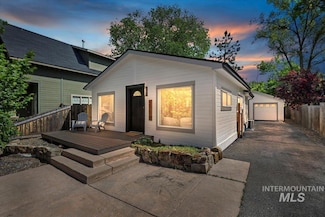 2719 W Woodlawn Ave, Boise, ID 83702
