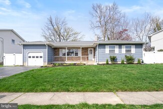 6 Berrywood Dr, Trenton, NJ 08619