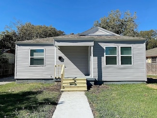 1020 Turner Pkwy, Grand Prairie, TX 75051
