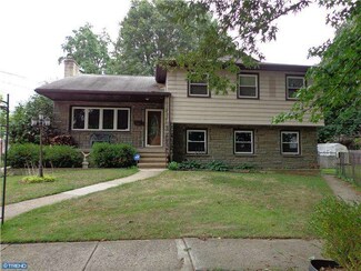 125 Delaware St, Essington, PA 19029