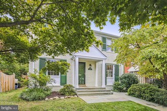 2601 Farm Rd, Alexandria, VA 22302