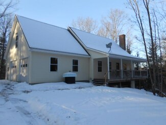 286 Maple St, Newport, NH 03773