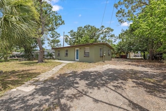 9213 W Robson St, Tampa, FL 33615