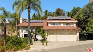 22205 Dardenne St, Calabasas, CA 91302