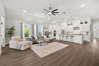 1820 Ficuzza Way, Leander, TX 78641